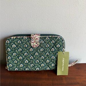 VERA BRADLEY Large Tab Wallet Mistletoe Lattice